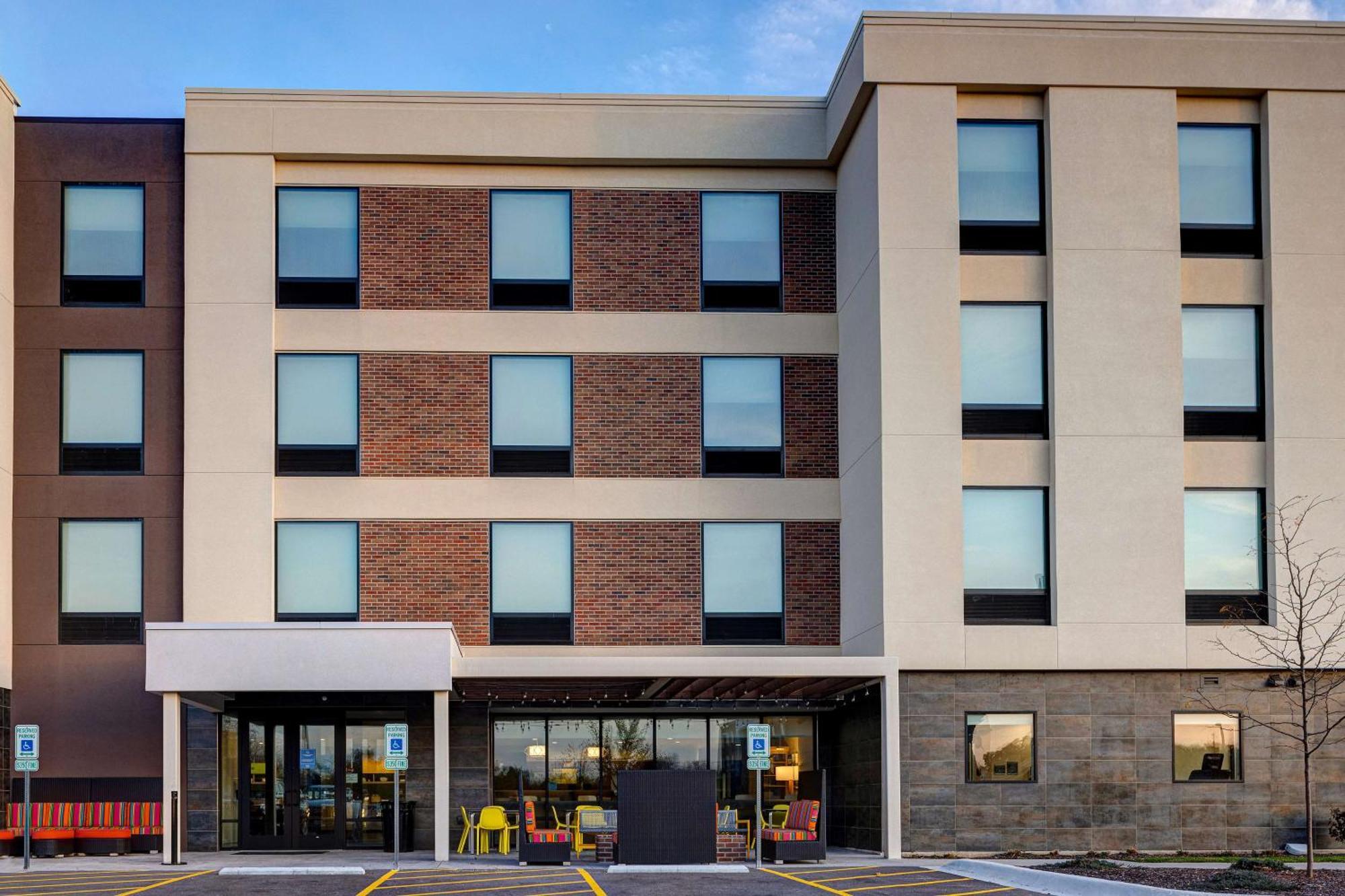 Home2 Suites By Hilton Dekalb Eksteriør bilde